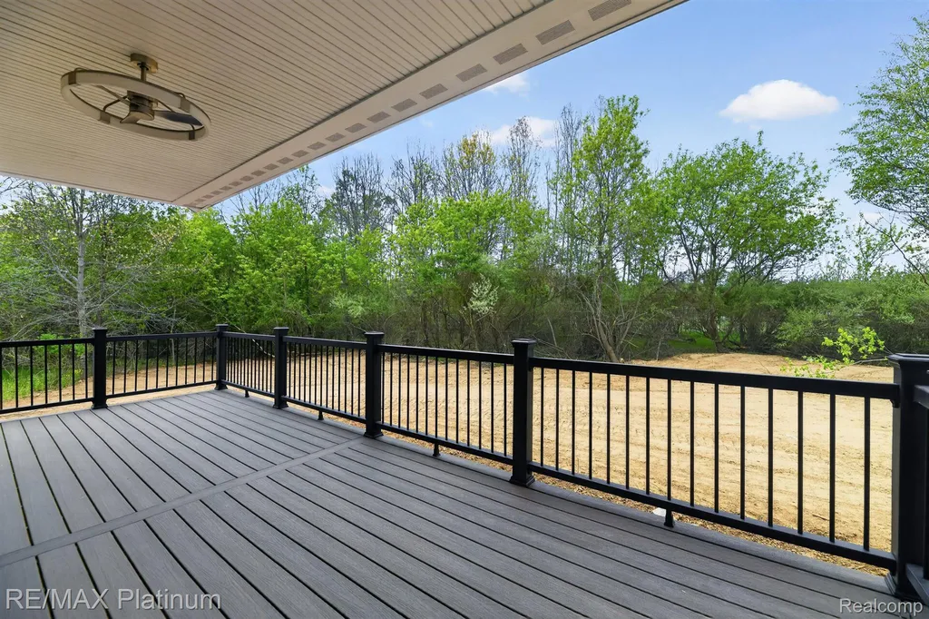 3073 Gecko Trail E Putnam Township MI 48169