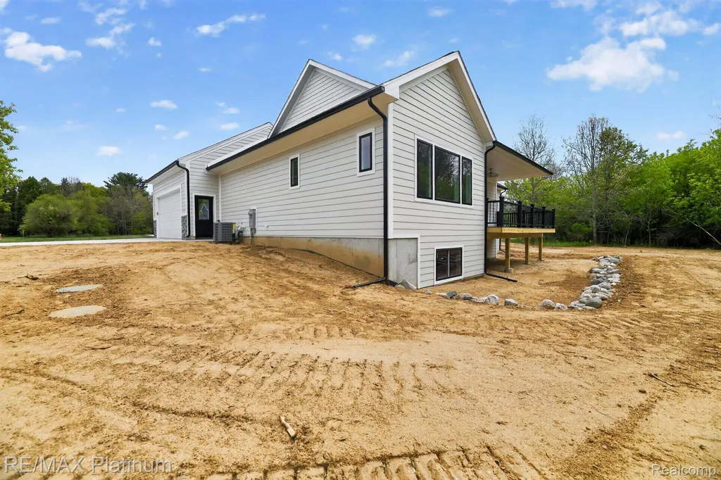 3073 Gecko Trail E Putnam Township MI 48169