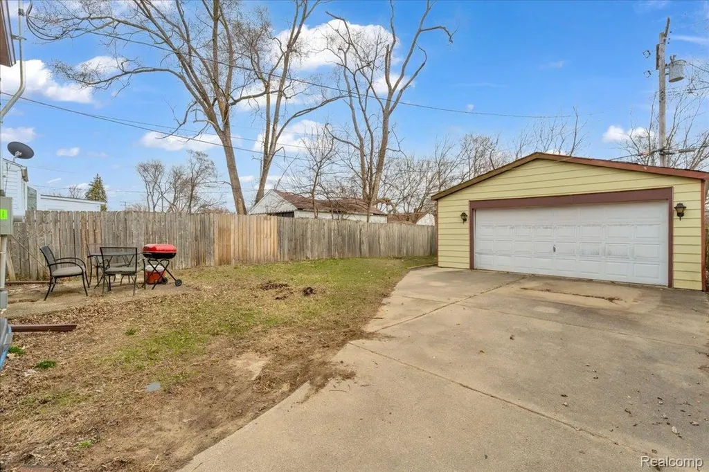 19710 Woodingham Drive Detroit City MI 48221