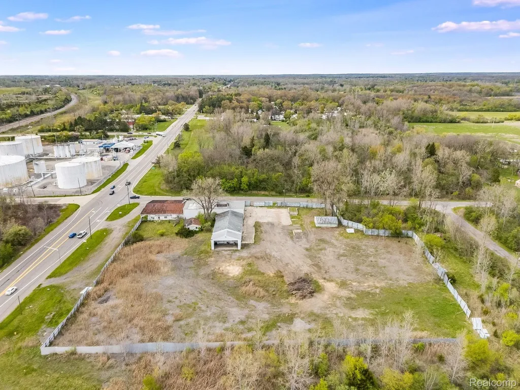 5522 N Dort Highway Genesee Charter Township MI 48505