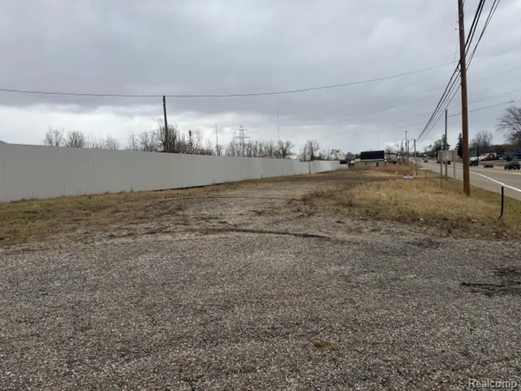 5522 N Dort Highway Genesee Charter Township MI 48505