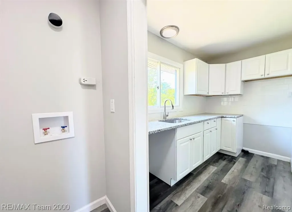 316 Lytle Place Garden City City MI 48135