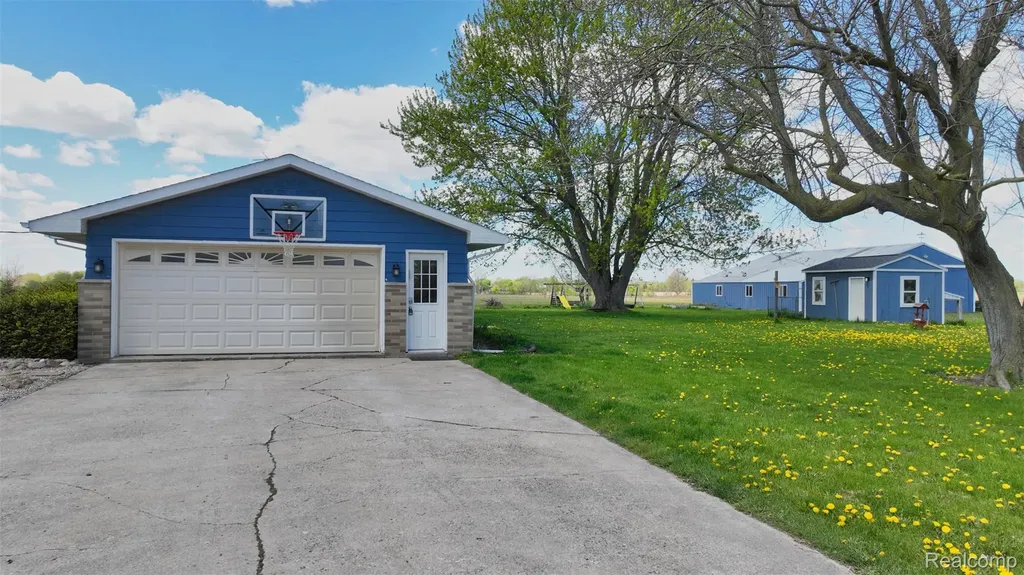 91 N Doran Road Imlay Township MI 48444