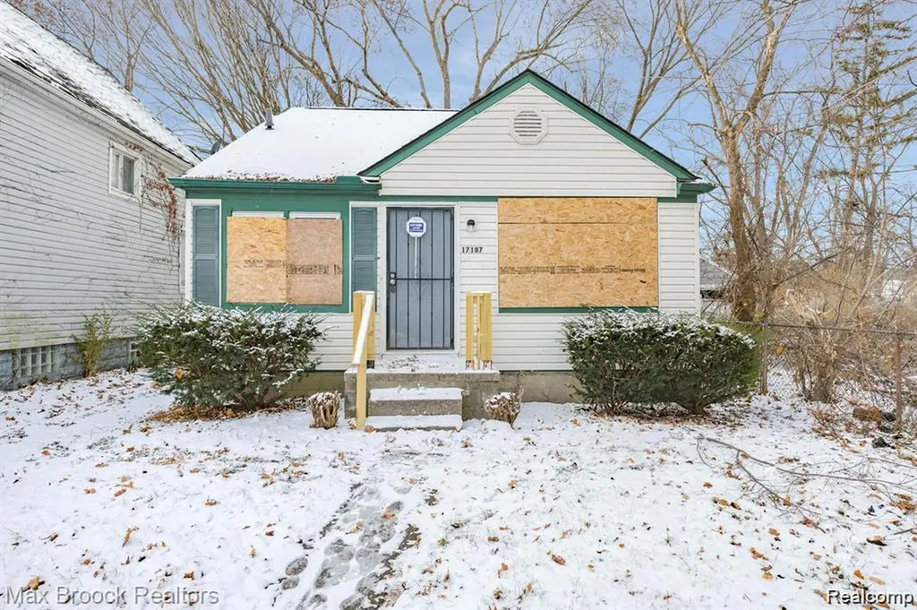 17187 Ferguson Street Detroit City MI 48235