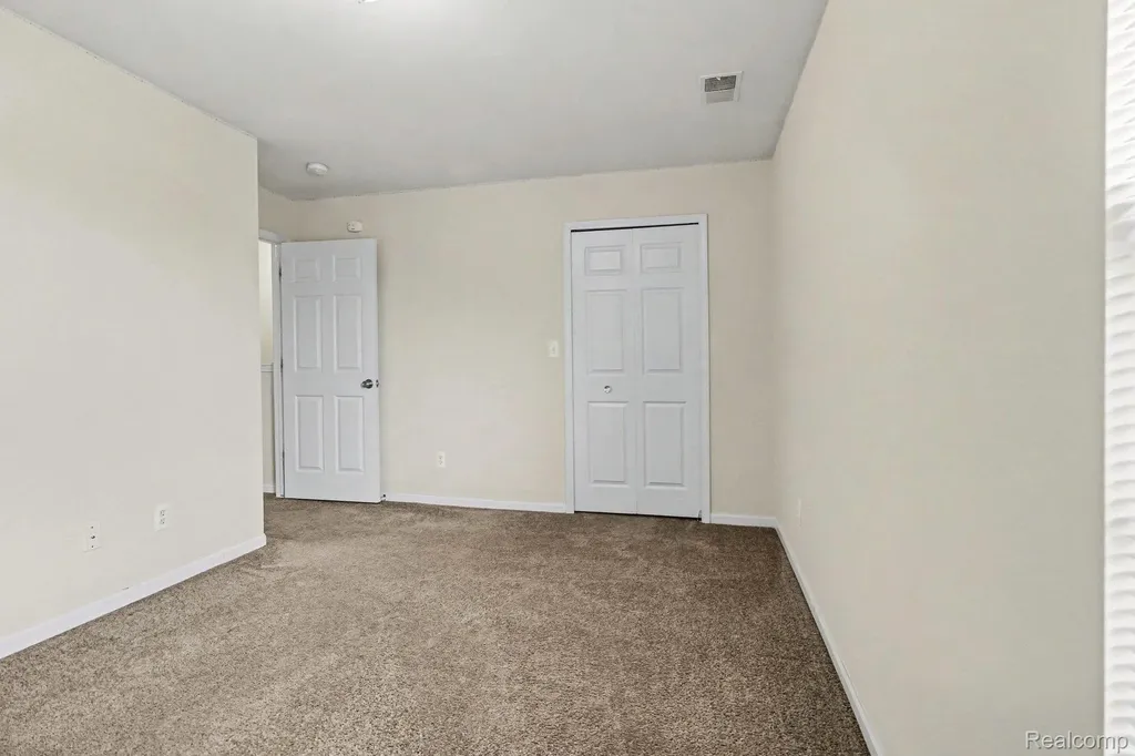 20006 Hidden Oaks Drive Brownstown Charter Township MI 48183