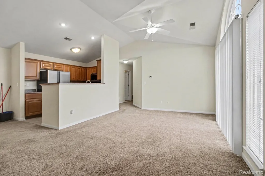 20006 Hidden Oaks Drive Brownstown Charter Township MI 48183