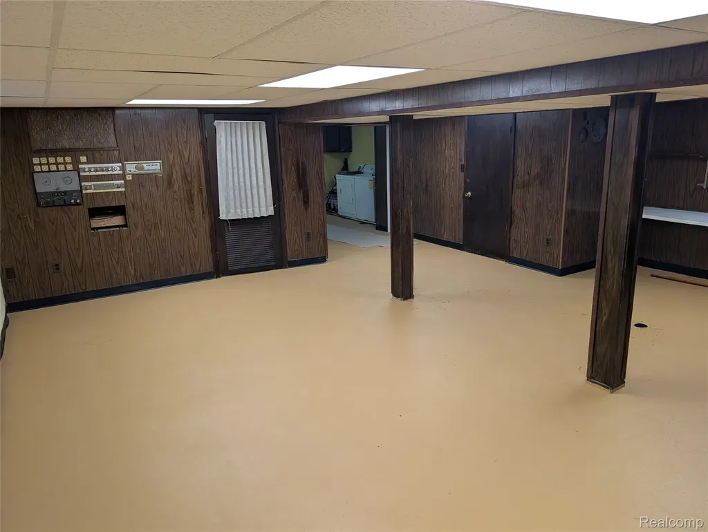 17151 Albion Street Detroit City MI 48234