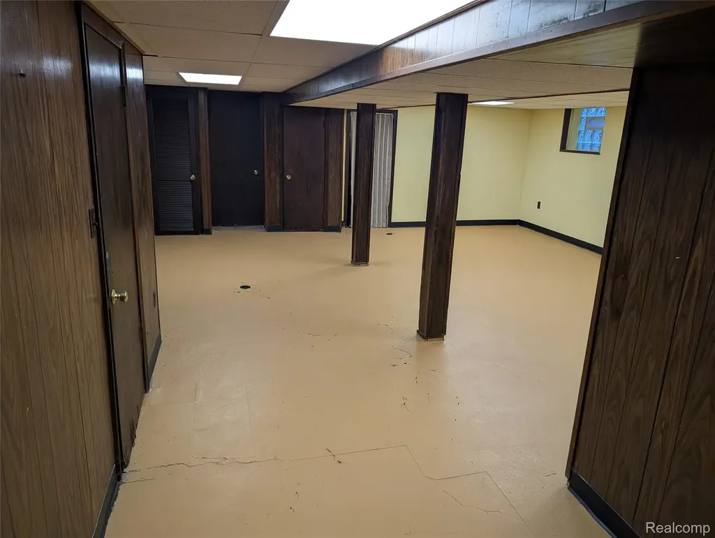 17151 Albion Street Detroit City MI 48234