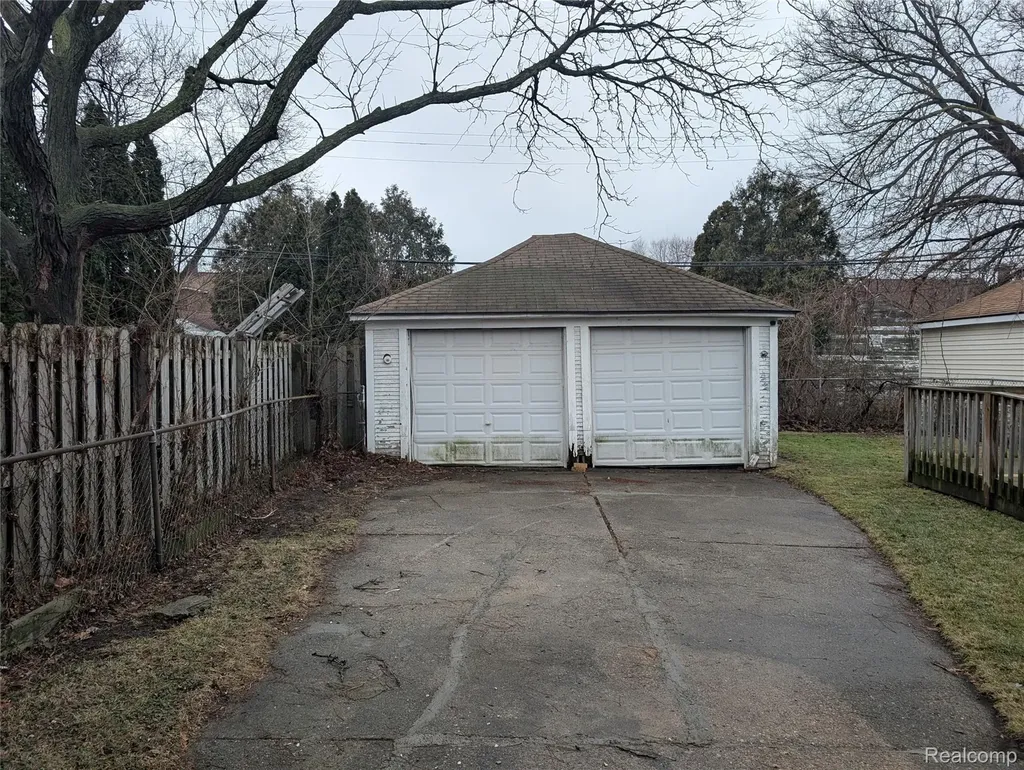 17151 Albion Street Detroit City MI 48234