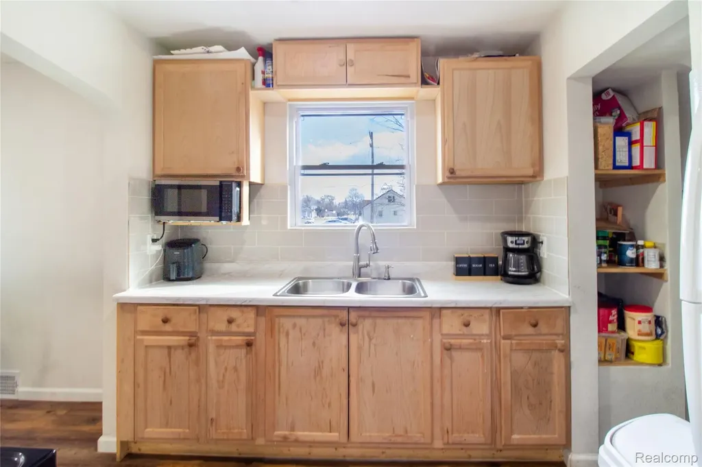 12019 Longacre Street Detroit City MI 48227