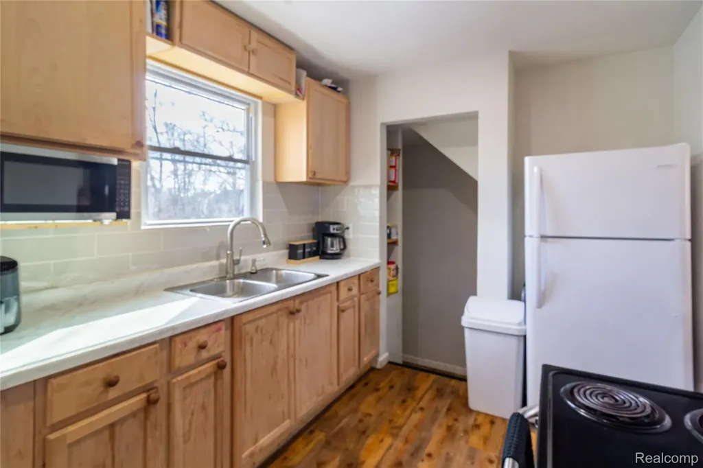 12019 Longacre Street Detroit City MI 48227
