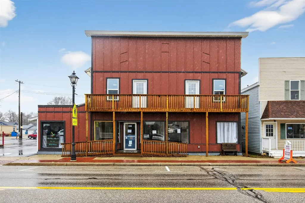 8516 State Road Millington Village MI 48746