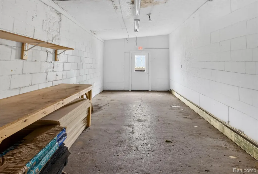 8516 State Road Millington Village MI 48746