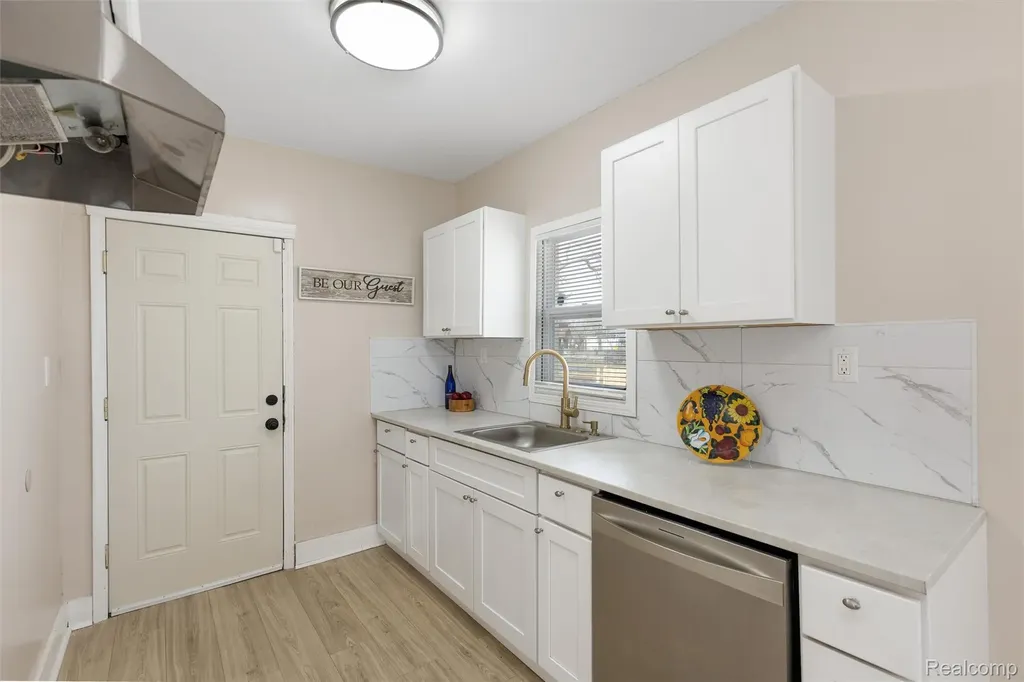 12617 Filbert Street Detroit City MI 48205