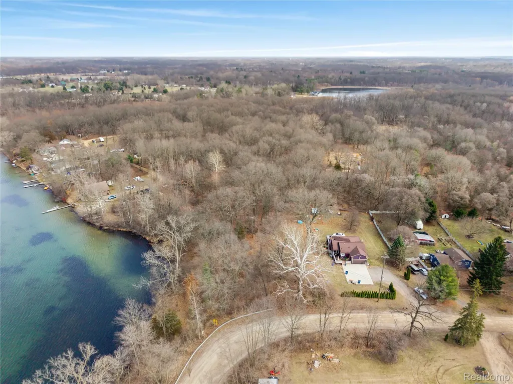 15177 Mccaslin Lake Road Argentine Township MI 48451
