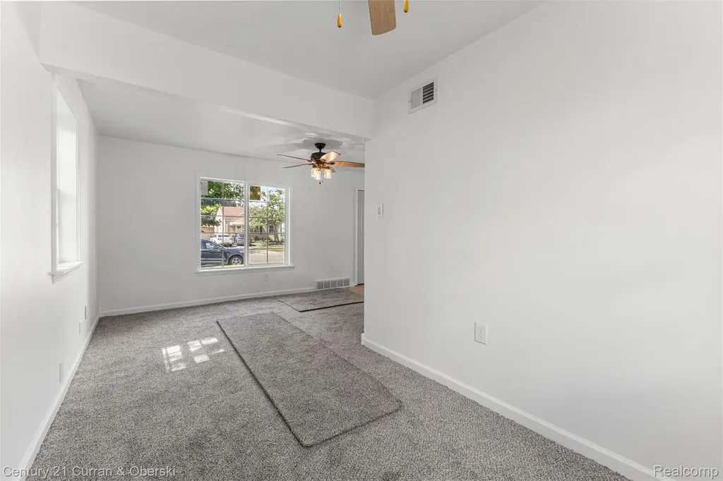 13367 Fordline Street Southgate City MI 48195