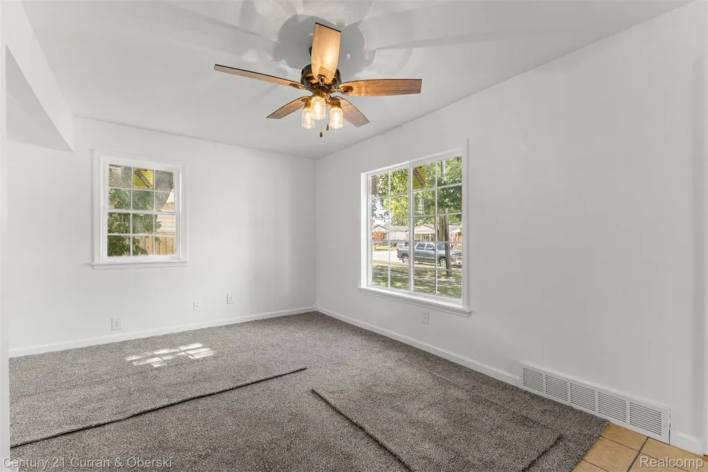 13367 Fordline Street Southgate City MI 48195