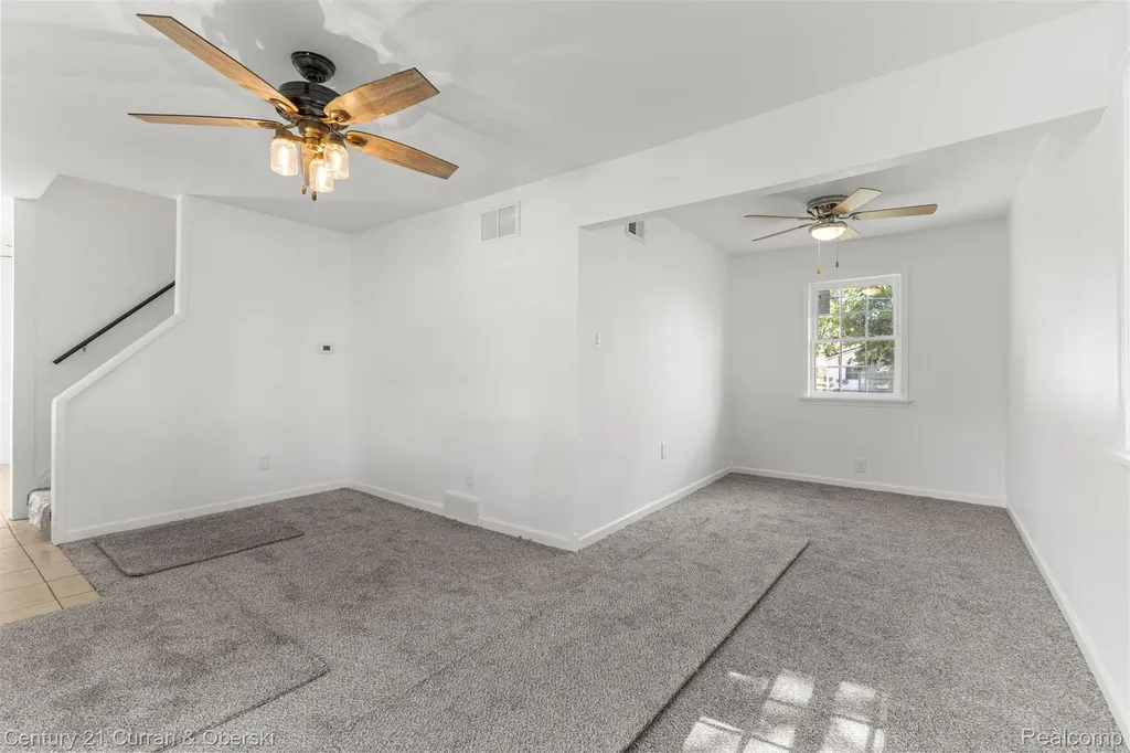 13367 Fordline Street Southgate City MI 48195