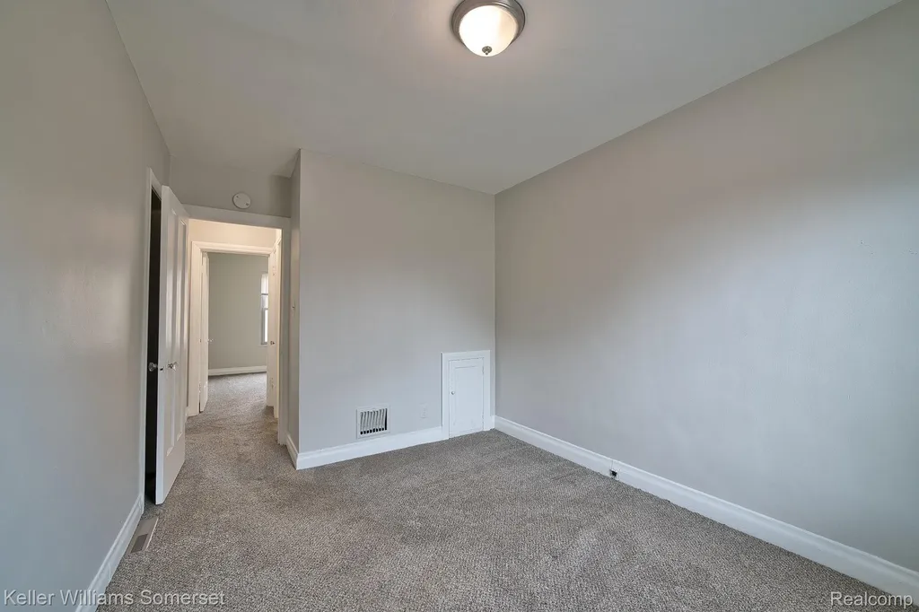 51 Spokane Drive Pontiac City MI 48341