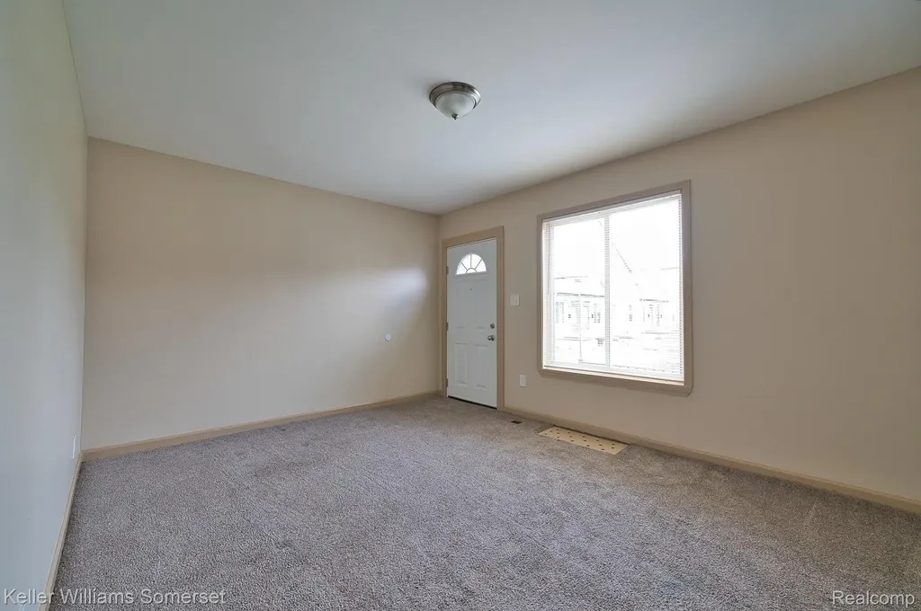 51 Spokane Drive Pontiac City MI 48341