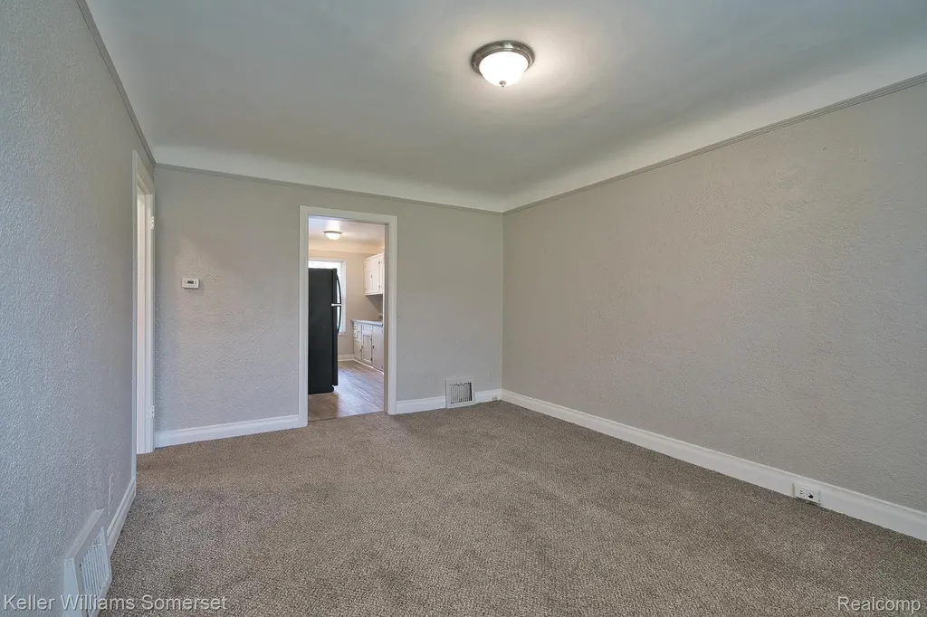 51 Spokane Drive Pontiac City MI 48341