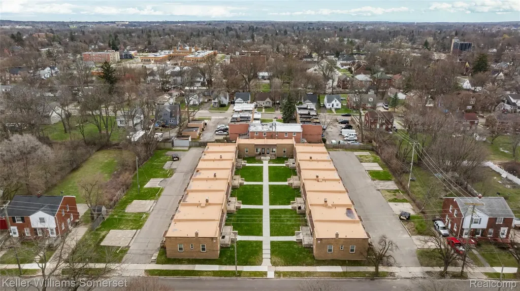 51 Spokane Drive Pontiac City MI 48341