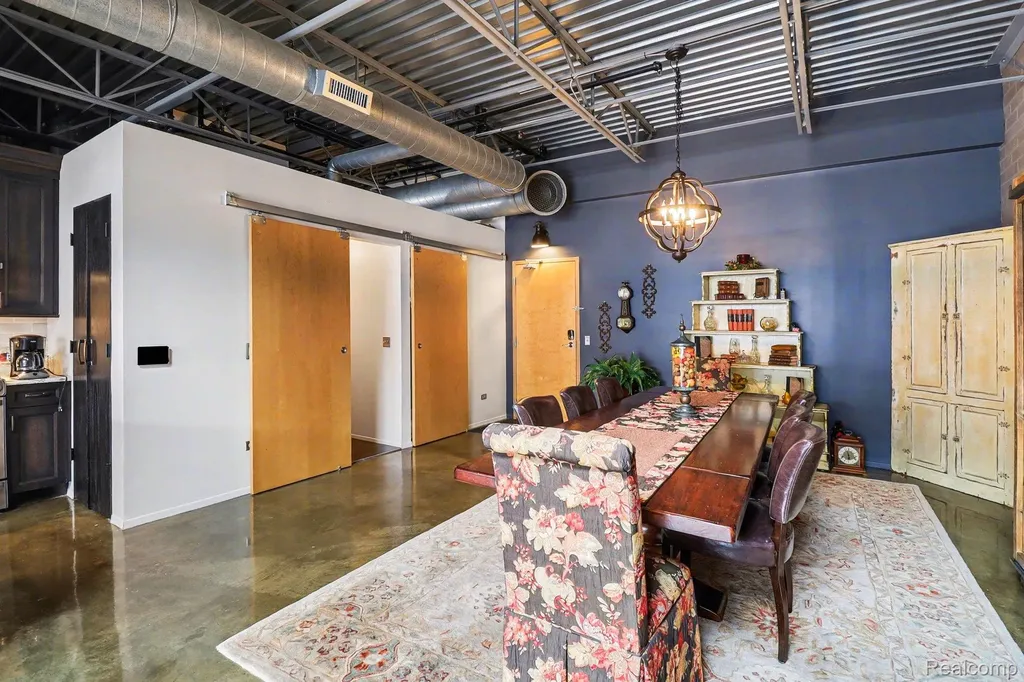 322 E Harrison Avenue Royal Oak City MI 48067