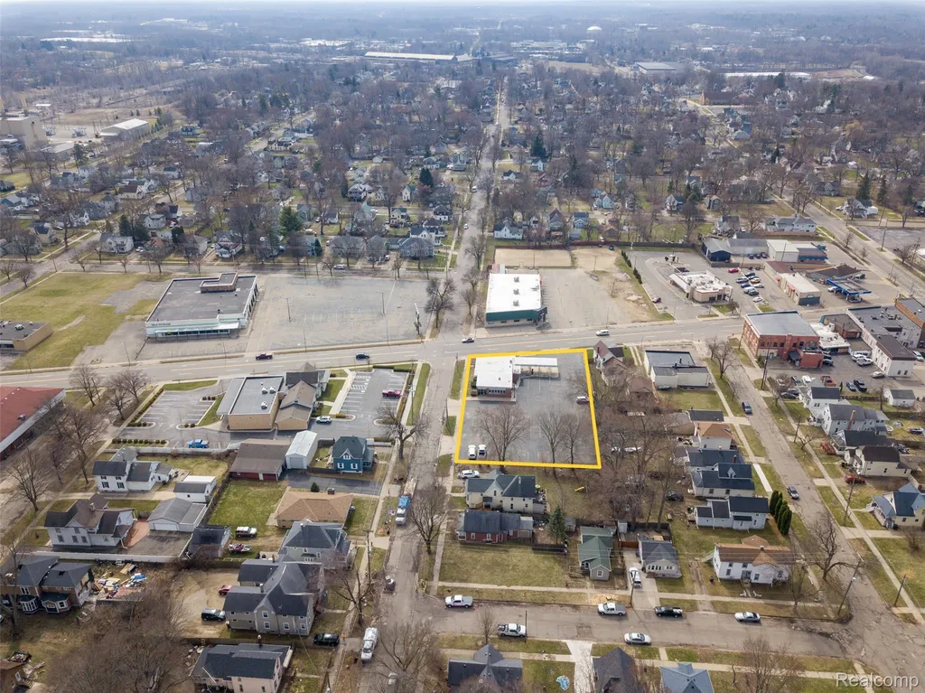 1712 E Michigan Avenue Jackson City MI 49202