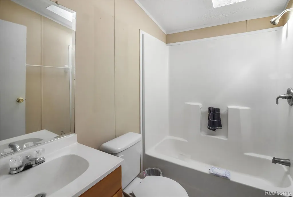 3539 Berry Drive Ash Township MI 48117