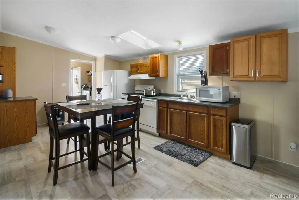 3539 Berry Drive Ash Township MI 48117