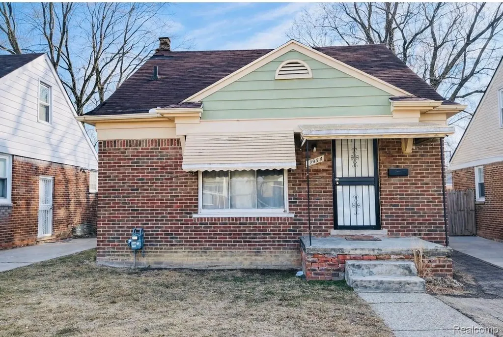 19954 Houghton Street Detroit City MI 48219
