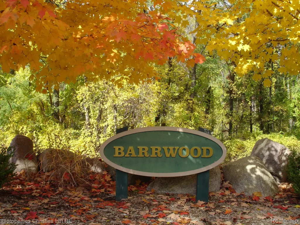 1451 Barrwood Trail Oxford Village MI 48371