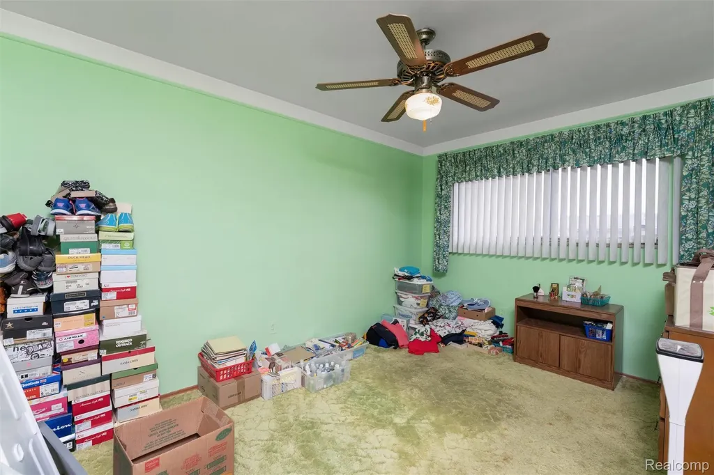 30507 Moulin Ave Avenue Warren City MI 48088