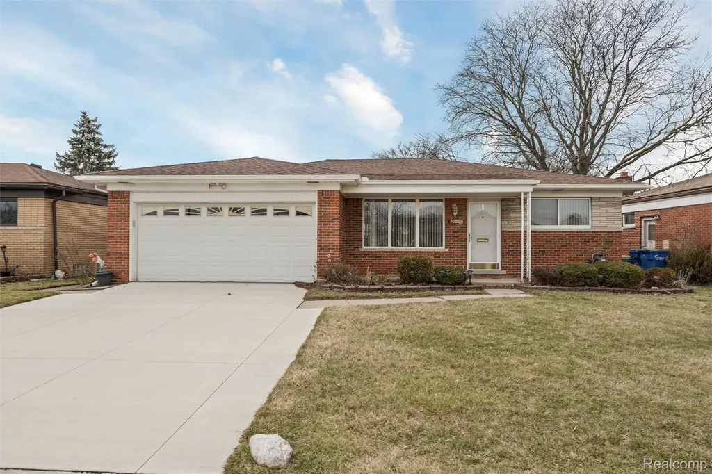 30507 Moulin Ave Avenue Warren City MI 48088