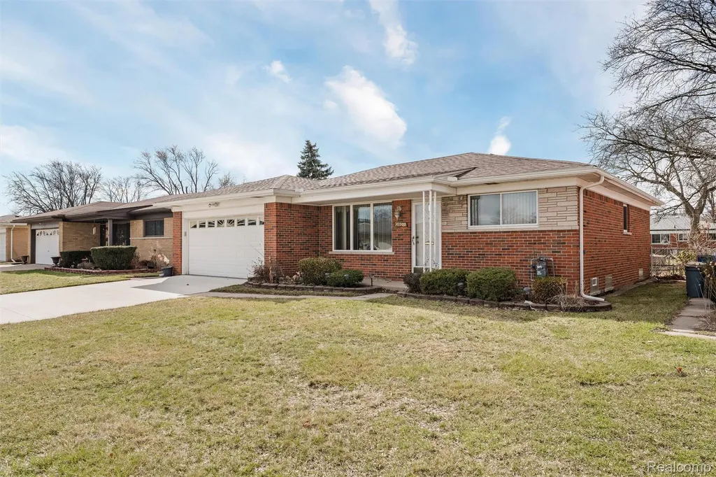 30507 Moulin Ave Avenue Warren City MI 48088
