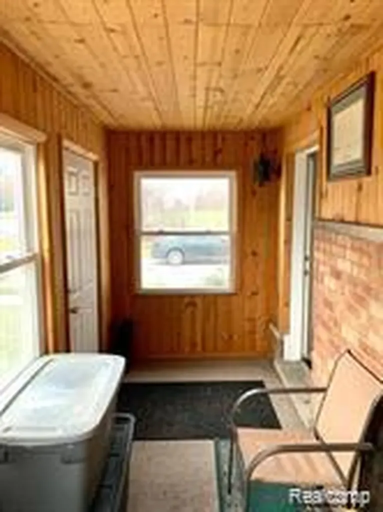 2190 Goddard Road Lincoln Park City MI 48146