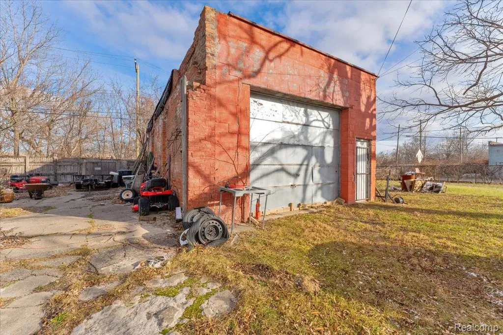 3320 14th Street Detroit City MI 48208