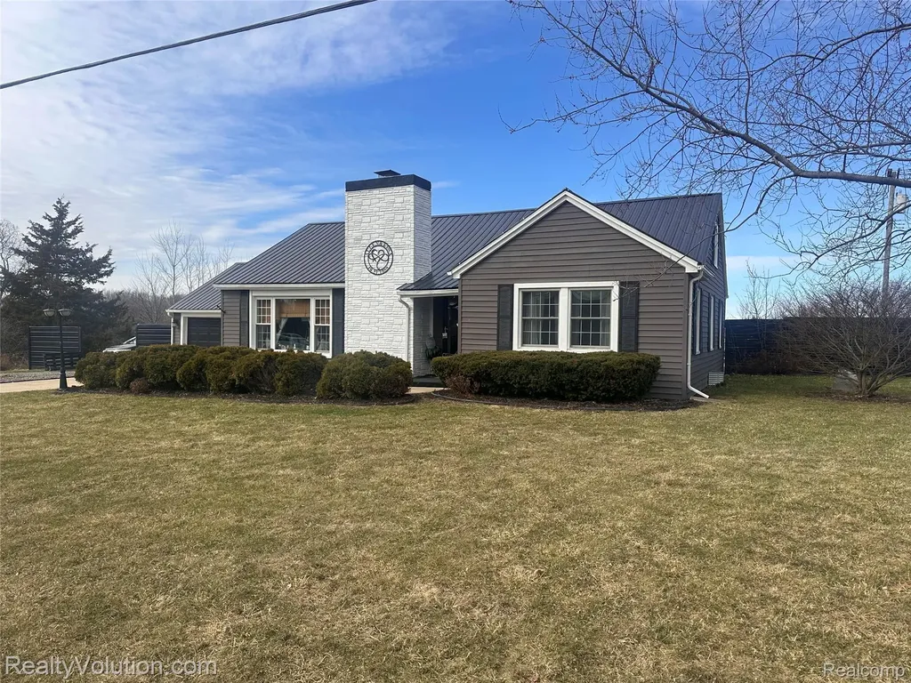 3034 W Oregon Road Oregon Township MI 48446