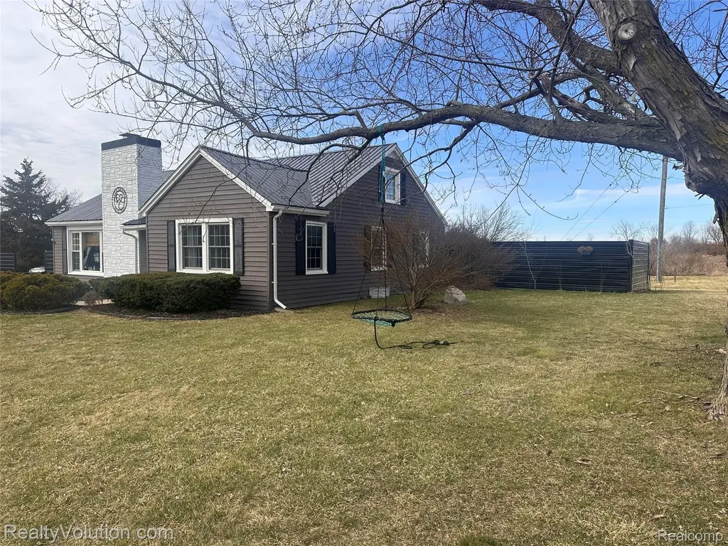 3034 W Oregon Road Oregon Township MI 48446