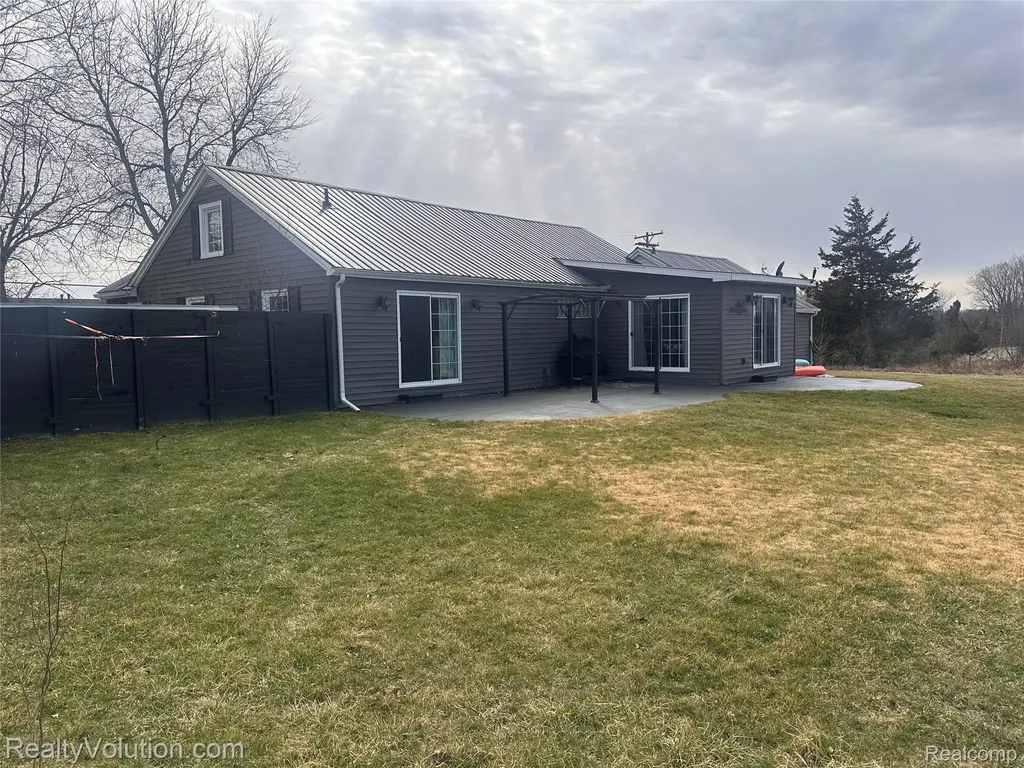 3034 W Oregon Road Oregon Township MI 48446