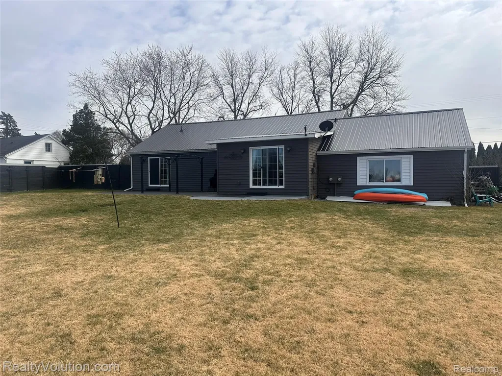 3034 W Oregon Road Oregon Township MI 48446