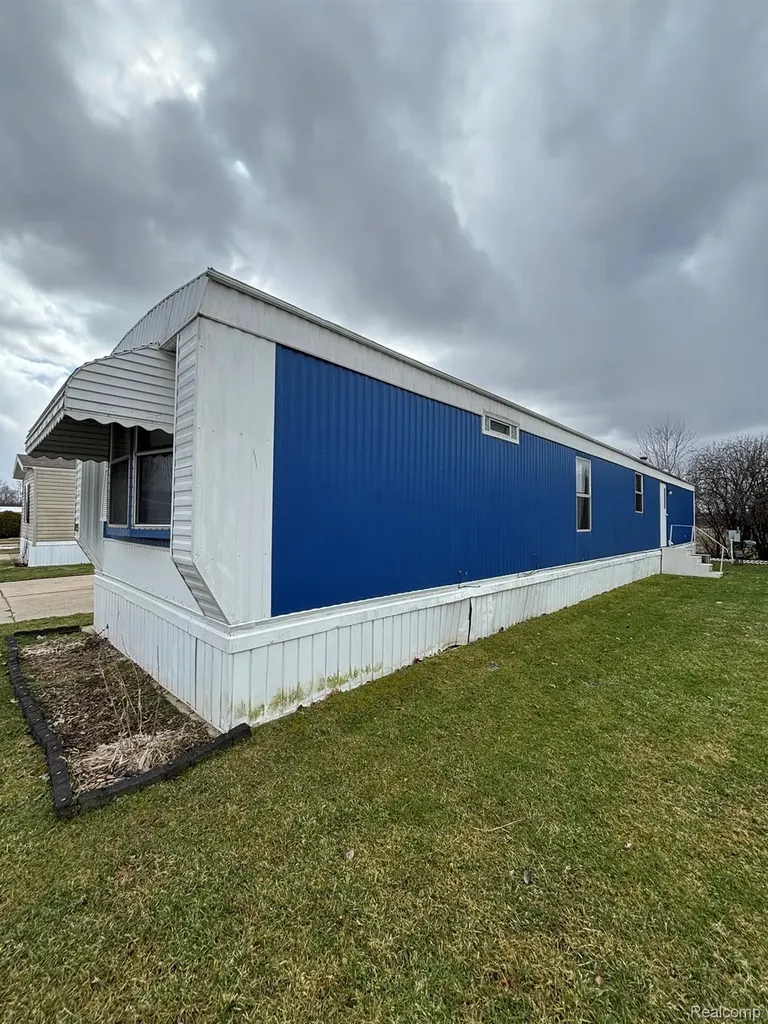 225 W Thornridge Lane Mt. Morris City MI 48458