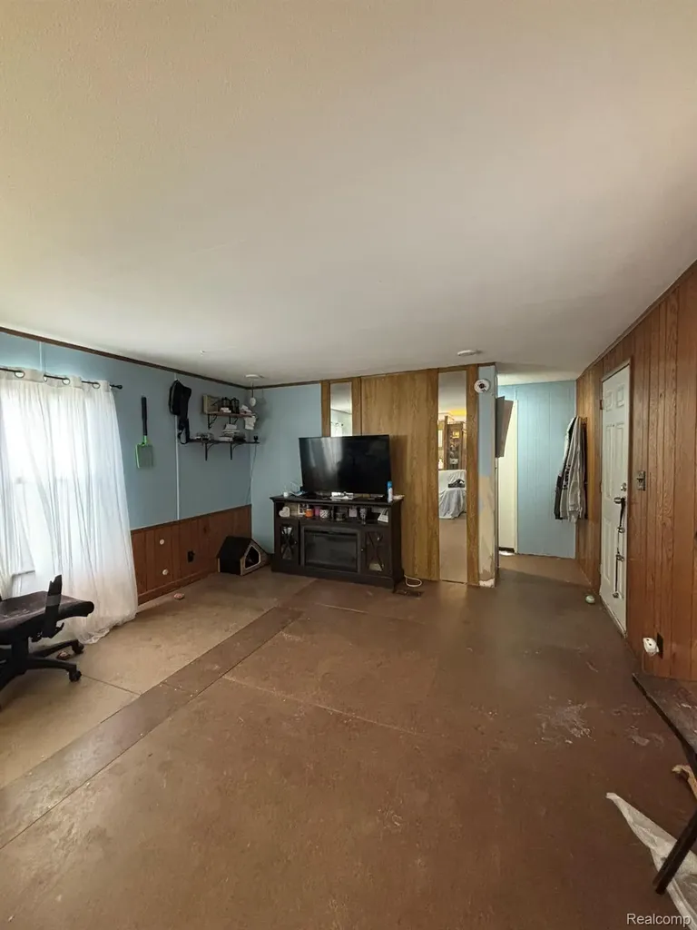 225 W Thornridge Lane Mt. Morris City MI 48458