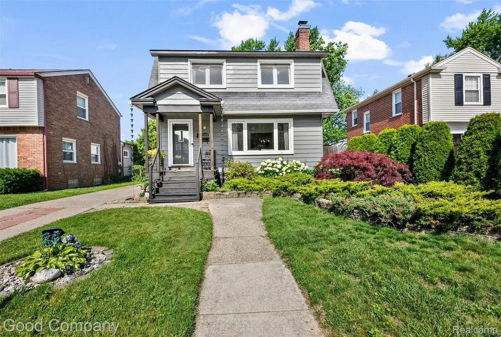 1036 Irving Avenue Royal Oak City MI 48067