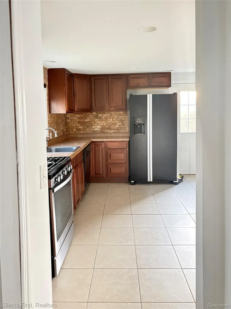 128 Henry Ruff Road Garden City City MI 48135