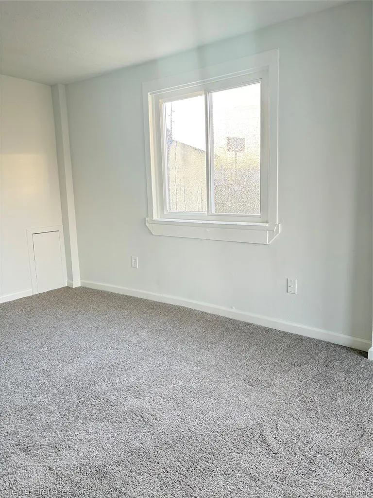 128 Henry Ruff Road Garden City City MI 48135