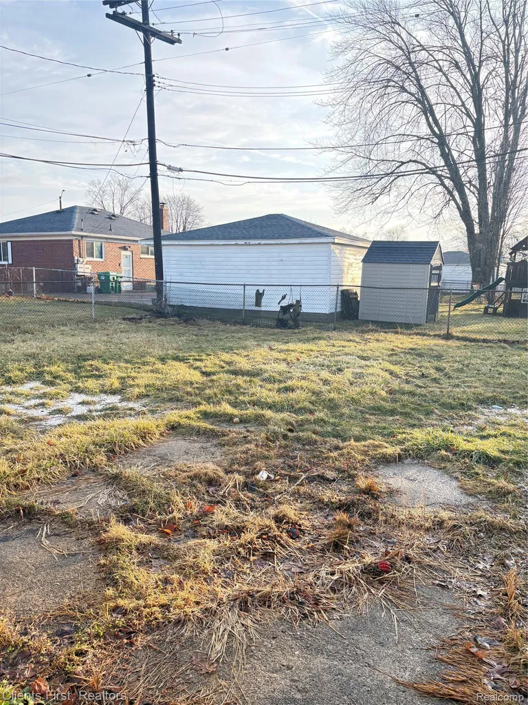 128 Henry Ruff Road Garden City City MI 48135