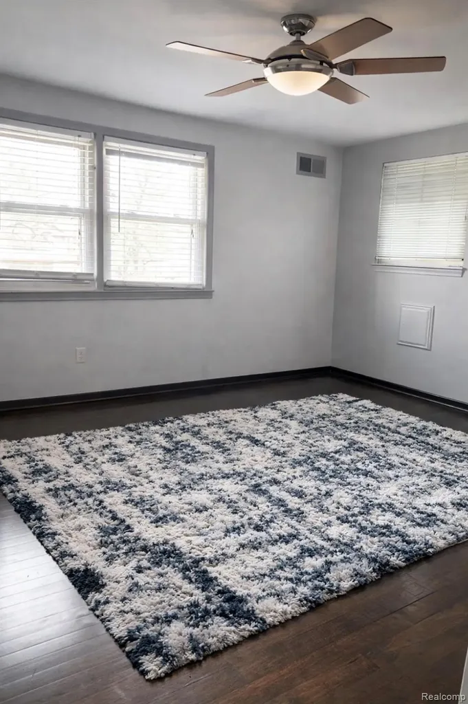 28746 Ramblewood Drive Farmington Hills City MI 48334