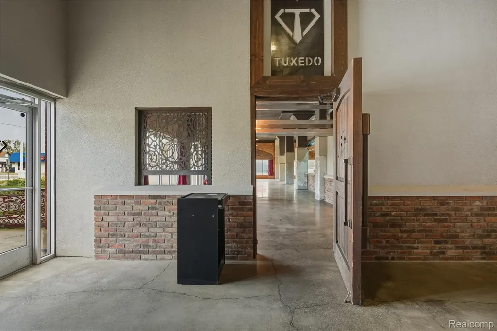 11745 Woodward Avenue Highland Park City MI 48203