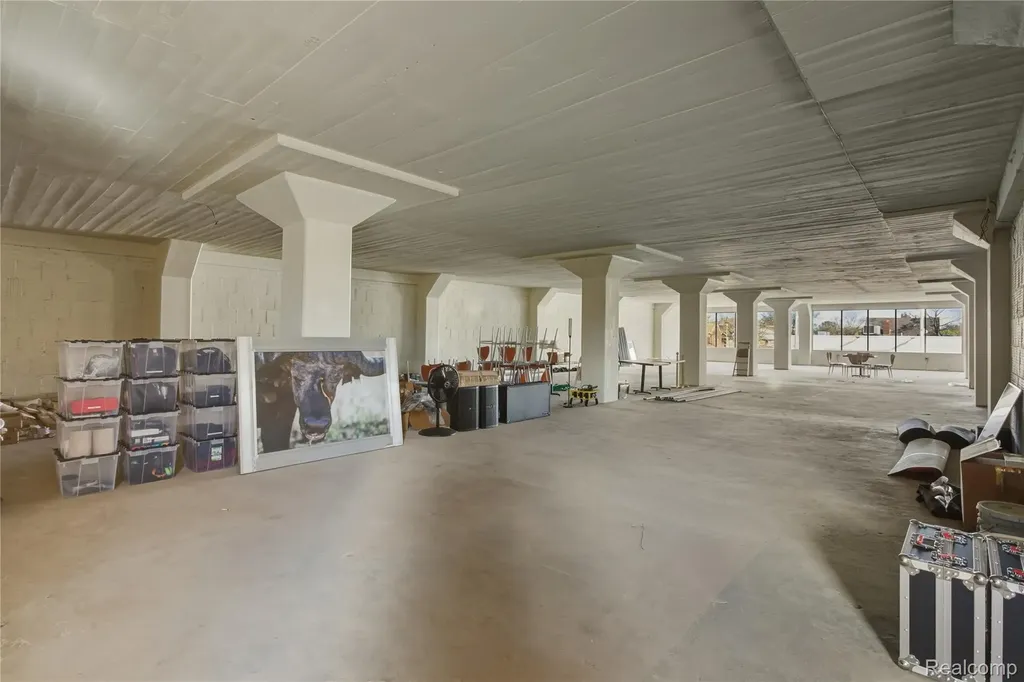 11745 Woodward Avenue Highland Park City MI 48203